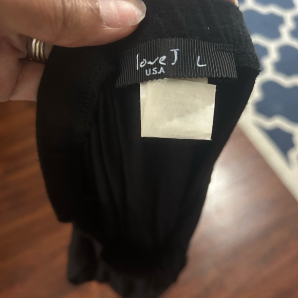 A long black skirt size large - Picture 4 of 4